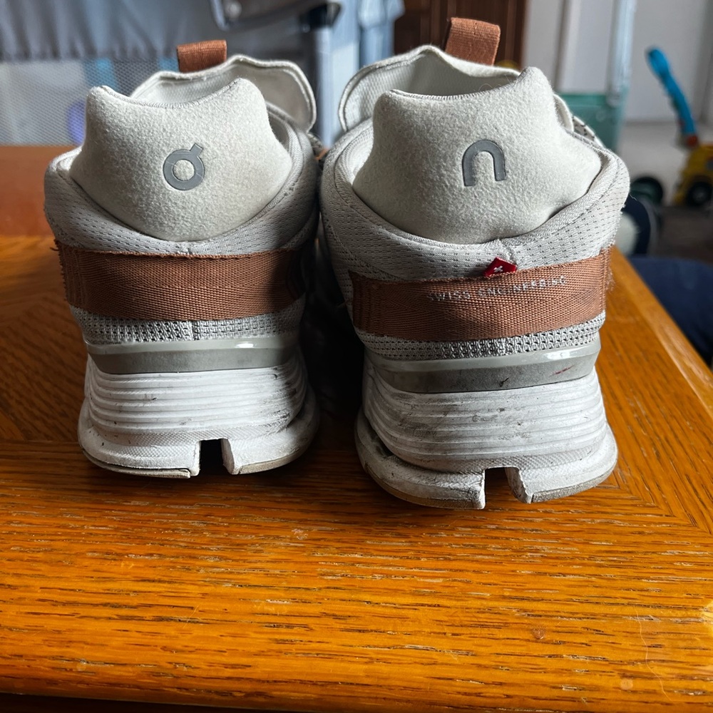 On Sneakers - Picture 3 of 6